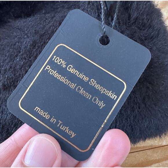 NWT Zavelio Genuine Sheepskin Hat One Size Unisex Black - Picture 4 of 9